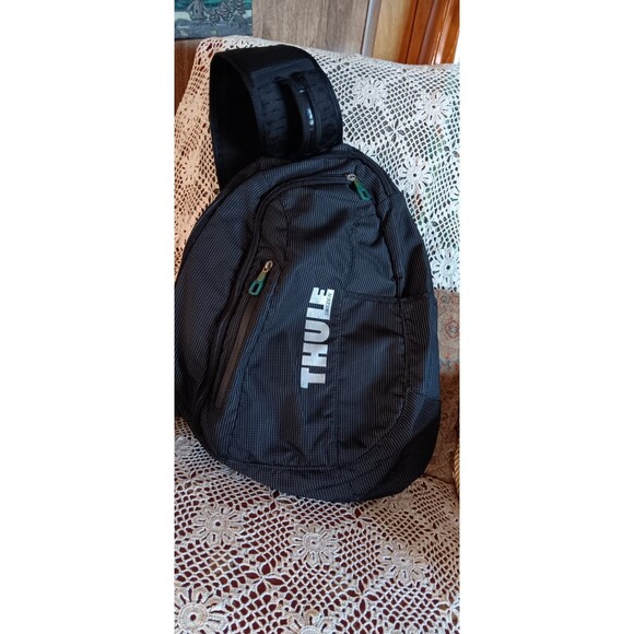 Thule Sweden black tiny white dots sling backpack with carry handle - Picture 1 of 6